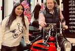 L'équipe de La Vue Plus Belle dans la boutique